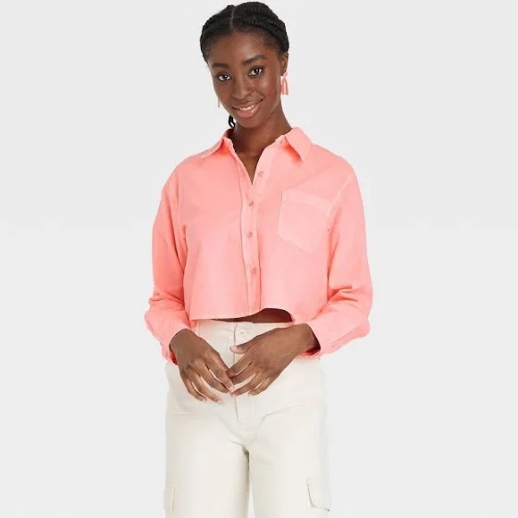 Universal Thread Tops - Women's Long Sleeve Button-Down Cropped Shirt - Universal Thread Pink